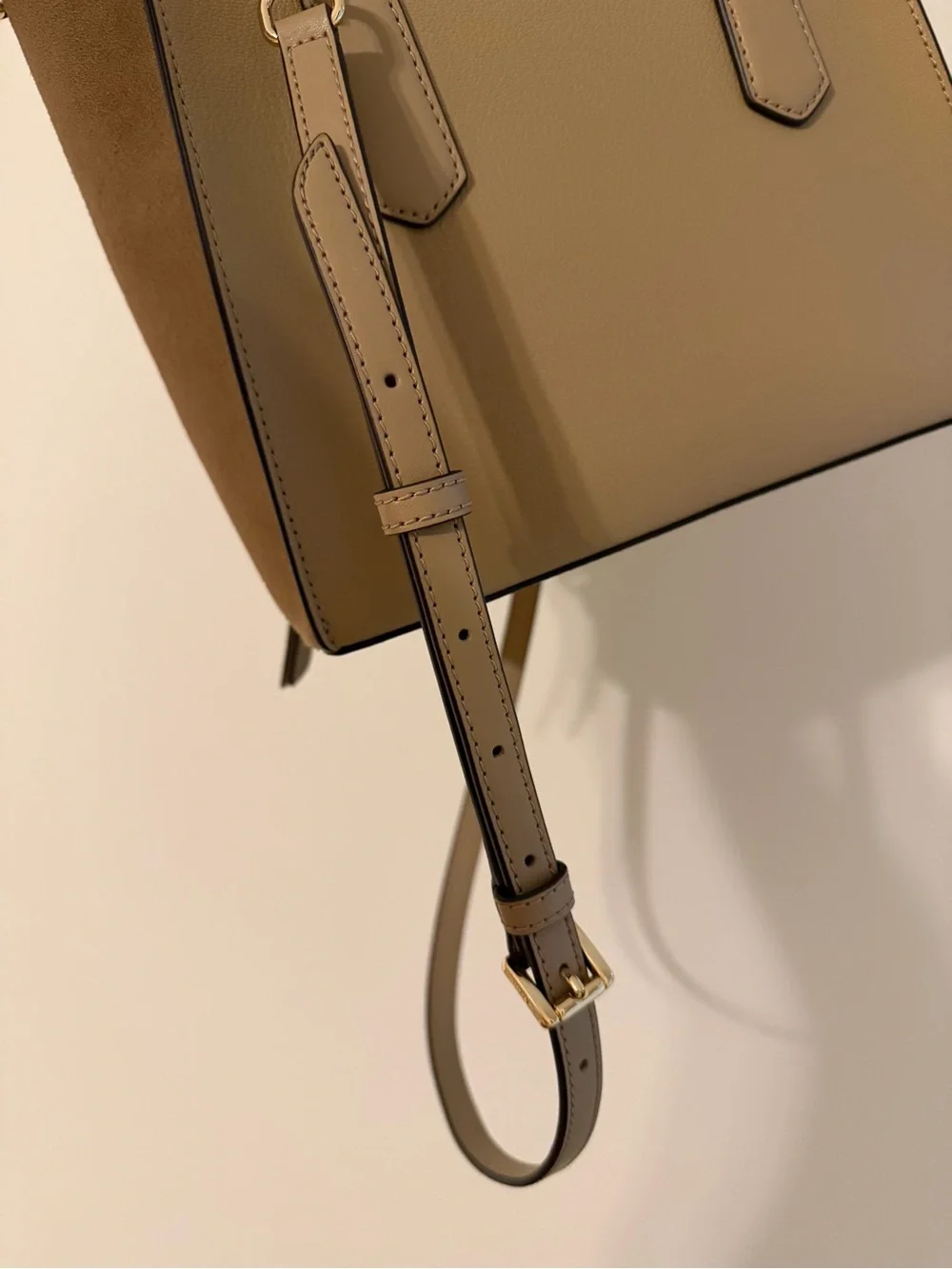 NWT MICHAEL Michael Kors Kris Medium Satchel in Camel